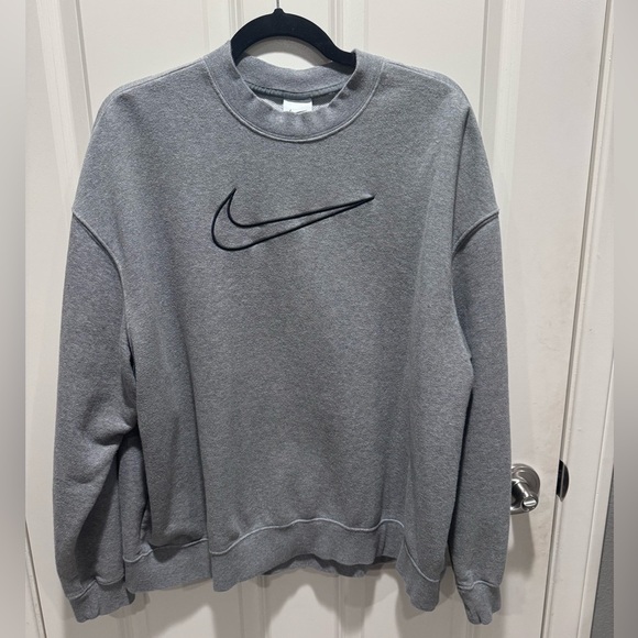 Nike gray crewneck size Large - Picture 1 of 3